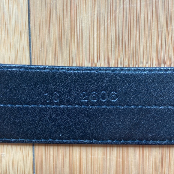 PRADA silver Loop Women’s Black Leather Belt - Picture 5 of 8